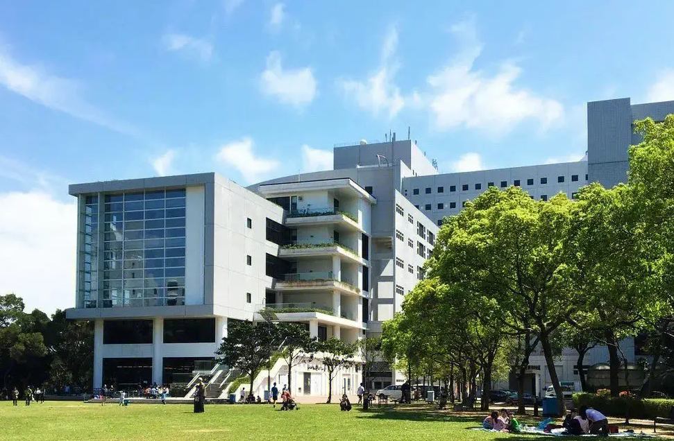 香港城市大學(xué)學(xué)費(fèi)一年需要花多少錢(qián)？